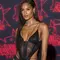 Rihanna draagt Mugler voor Dazed Magazine